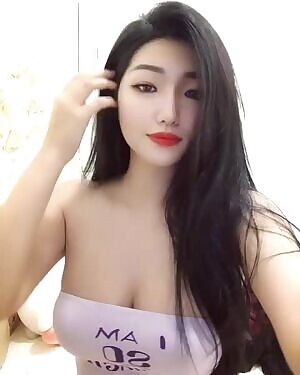 This girl and her photos, I just can't get tired of her...