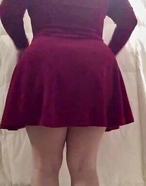 I’m not a big fan of my derrière, but I thought I should share anyways 🍑 🍒