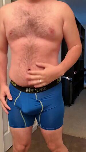 Trying out the new Hanes... whatcha think?