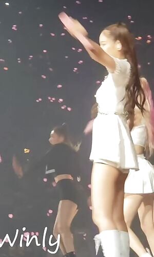 Blackpink - Jennie/Lisa