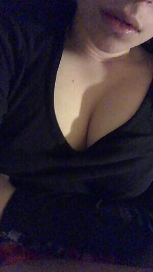 I’ll have you dreaming about this pussy