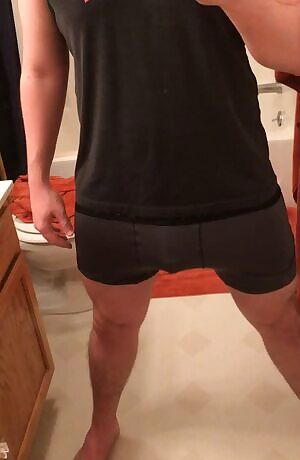 My cock cumming out of quarantine 🤣