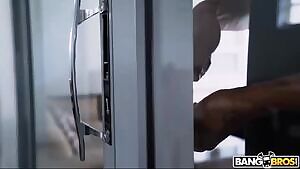 Latina Teen Jynx Maze Taking Monster Black Cock