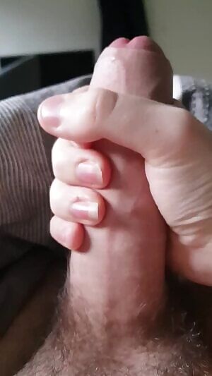 Love being uncut 😝. PMs open