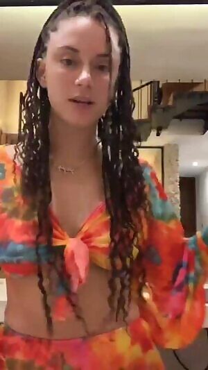 YesJulz