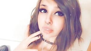 😜