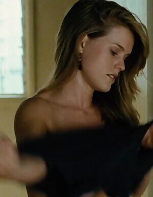 Alice Eve