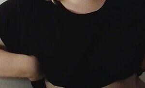 Who here likes to see my titties drop?