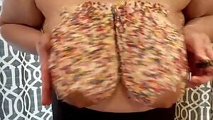 It’s my cake day, I can wiggle if I want to 😏😉🎉🎂💜