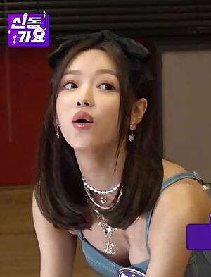 Oh My Girl - Yooa