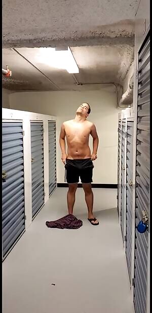 Distracting my friend at his storage unit 😈