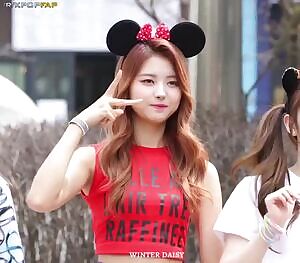 PRISTIN CEO Im Nayoung #04 - Showing off her armp**s in public