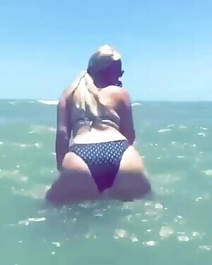 Beach bum