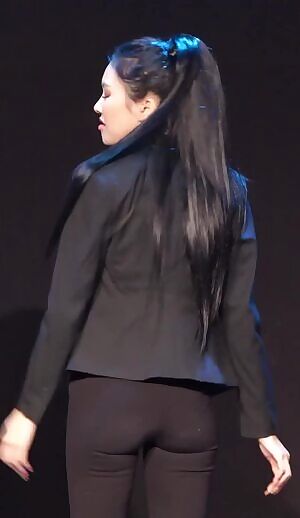 MOMOLAND - Hyebin