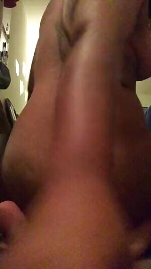 ebony bbw twerking and spreading her ass cheeks