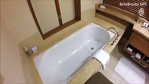 Bellabrookz – Against the glass