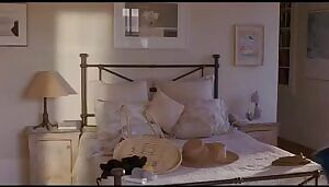 Laura San Giacomo hid those massive tits under baggy clothes very well