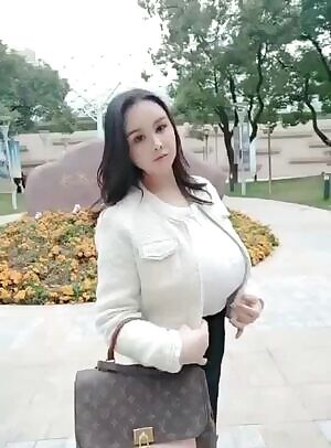 Busty