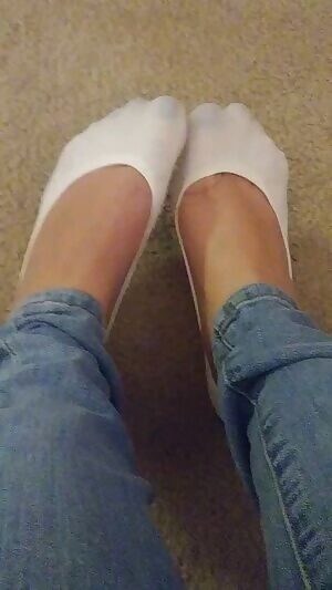 Wigglin' my toes in these soft footies 😇