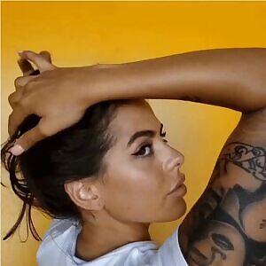 Cat Fox sexy stretchmarks and all