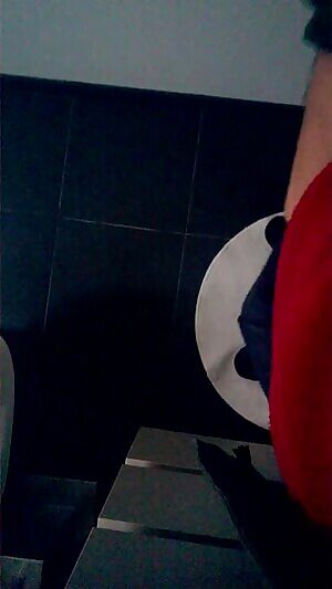 Because here i can post, but as a comment no!