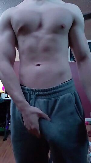 Mommy dom is hot 😤