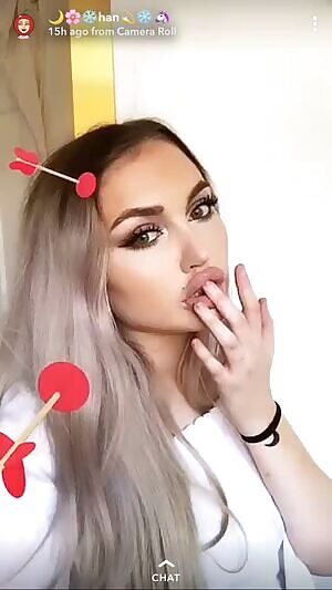 I don’t know what she is trying to do but it s hot.