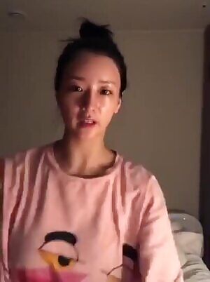 Apink - Bomi's Bedroom