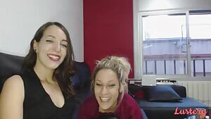 Couch Cunnilingus