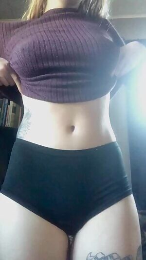 It’s friday and i’m ready for a weekend, naked at home.