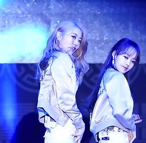 Weki Meki - Lua