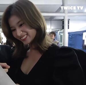 TWICE - Sana