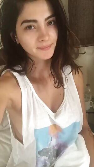 Brah shes not wearing a bra