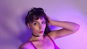 feeling cute! let’s chat