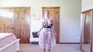 Samantha Schuerman showing off