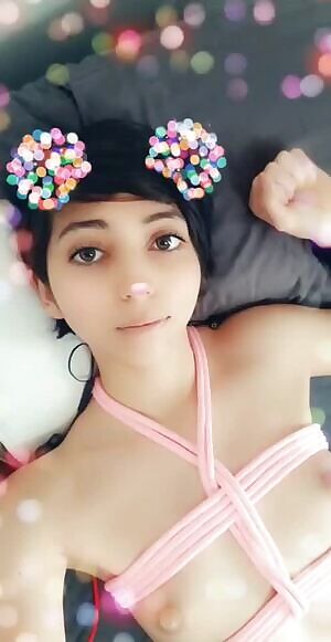 Hi everyone I'm new here! I had a lot of of fun trying shibari for the first time today! The lyrics to the song were too perfect and I felt too cute to not share 😊