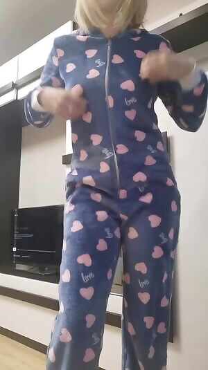 do these pjs make you want some of my ass?