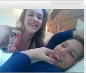 Cute college friends !!