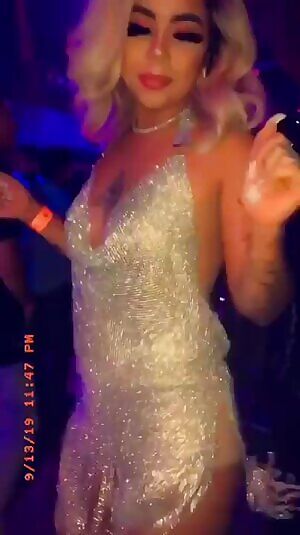 Sexy babe dancing