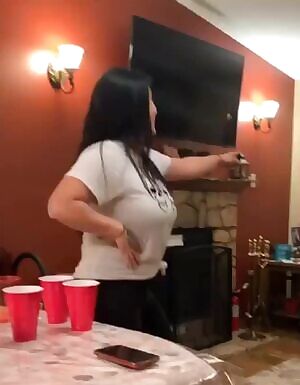 Heavy boobs bouncing