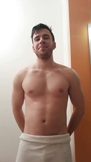 Do you like that kind of magic? On and off😘