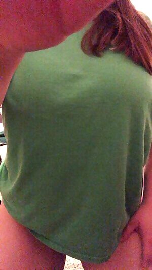 I love dropping my titties for you guys 😘