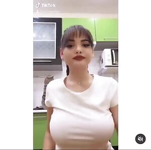 Can’t keep your eyes off em