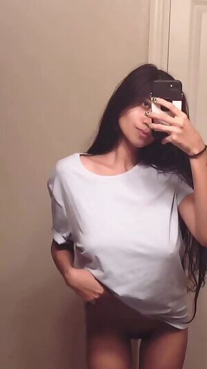 OwO I <3 showing off my cute kitty titties • find all my Titty drop videos and more on my socials!