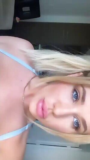 Bouncing her Big Tits