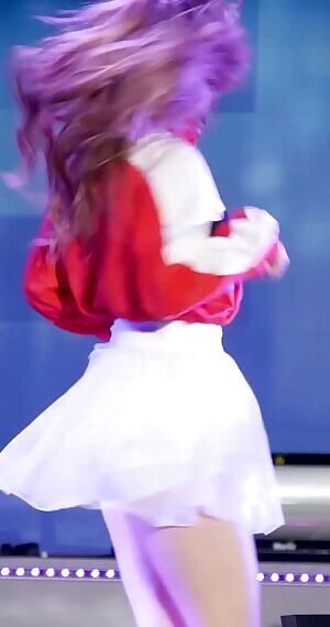 Red Velvet - Wendy's Nice Outfit