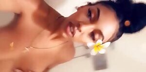 ⠀