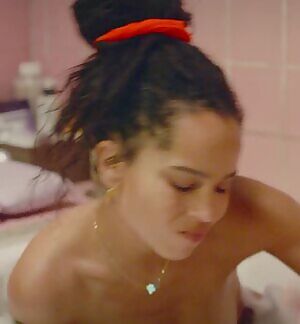 Zoë Kravitz Nip Slip - High Fidelity S01E09