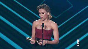 ScarJo Doubling as /r/CelebsWithBigArms