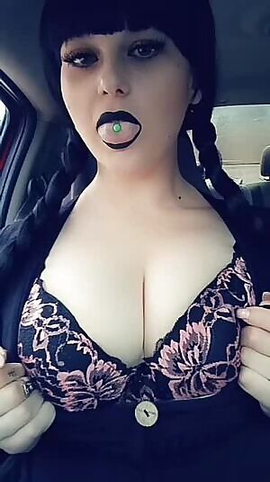 I'm Wednesday's Sluttier Cousin 🖤